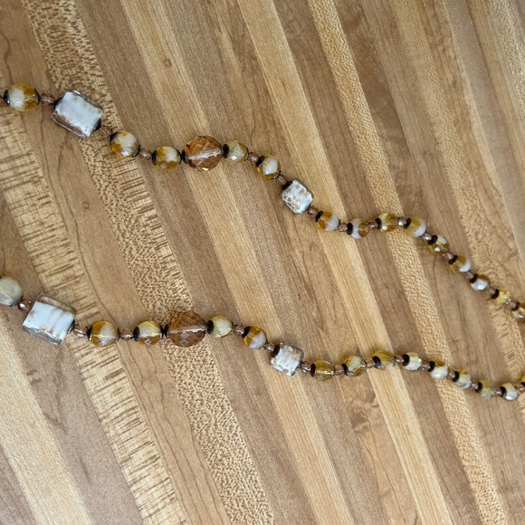 Long neclace - Picture 2 of 3